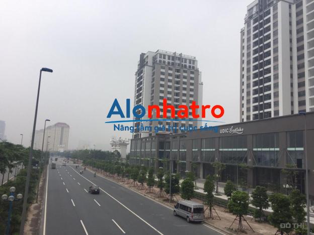 Bán nhà mặt phố Võ Chí Công, hướng Tây tứ trạch, mặt tiền rộng hơn 8m, vị trí đẹp, kinh doanh tốt