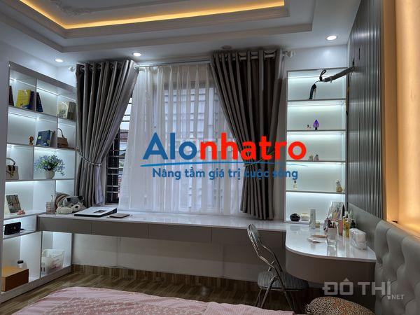 Cho thuê nguyên nhà 4 tầng tại Văn Cao, vừa ở vừa kinh doanh cực đẹp. LH: 0989.099.526.