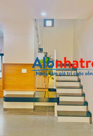 Nhà cần bán gấp hẻm nhựa 7m đường Hương Lộ 2, 5m x 11m, 2 lầu, ST. Giá: 6.2 tỷ. Lh: 0934196986