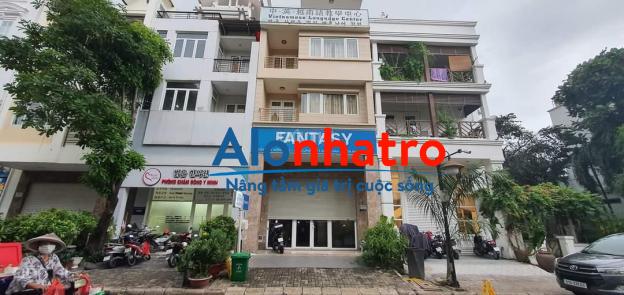 Bán nhà phố Hưng Gia - Phú Mỹ Hưng Quận 7. Giá tốt hợp đồng thuê ổn định