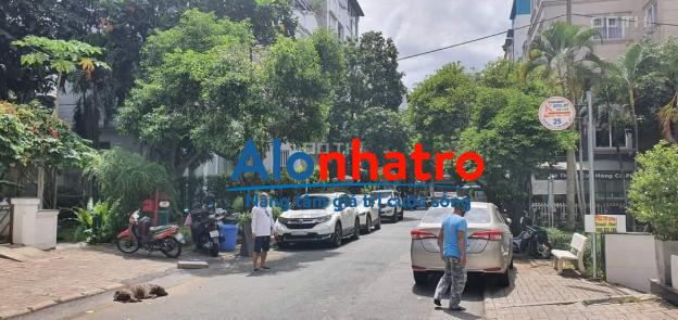 Bán nhà phố Hưng Gia - Phú Mỹ Hưng Quận 7. Giá tốt hợp đồng thuê ổn định