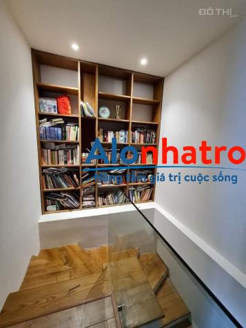 Cho thuê Duplex 275 nguyễn trãi 2pn2wc full 110m2 15.5tr LH 0988215990