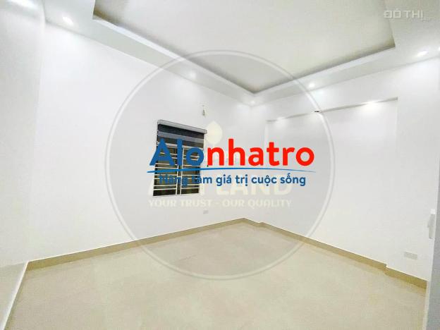 Cho thuê nguyên nhà 3 tầng trong ngõ Phố Lạch Tray (gần ĐH Hàng Hải) sạch sẽ. LH: 0989.099.526.