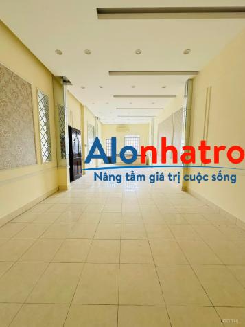 Cho thuê nhà đẹp 1 trệt 2 lầu 02 mặt tiền đường 3/2, ninh kiều, cần thơ, nhà gần bệnh viện da liễu