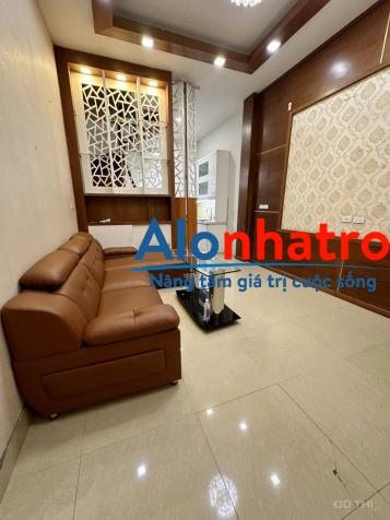 Cho thuê nhà Ngõ Quỳnh-Bạch Mai, 33m2 x 5T mới, sát mặt phố, kinh doanh tốt. Giá 14,5tr/th