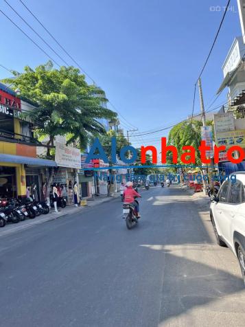 Nhà MTKD đường Gò Xoài, dtL 4 x 17m, 1 lầu, Giá: 8.3 tỷ. Lh: 0934196986