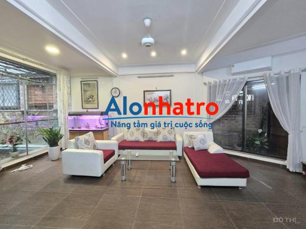 Nhà phân lô ngõ 19 Kim Đồng, 138m2 x 4 tầng đẹp, MT 5.5m, giá 25 tỷ, 0985868893