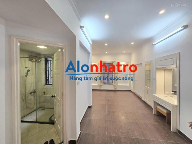 Nhà phân lô ngõ 19 Kim Đồng, 138m2 x 4 tầng đẹp, MT 5.5m, giá 25 tỷ, 0985868893