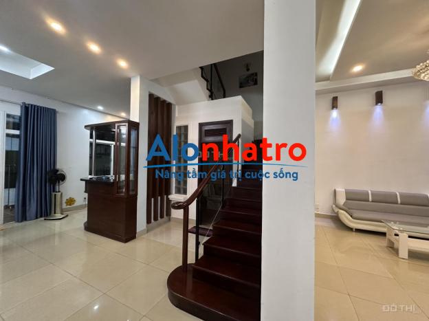 Villa Mỹ Thái, Phú Mỹ Hưng, Q. 7, 4PN, Full nội thất, nhà đẹp cho thuê 33 triệu/tháng