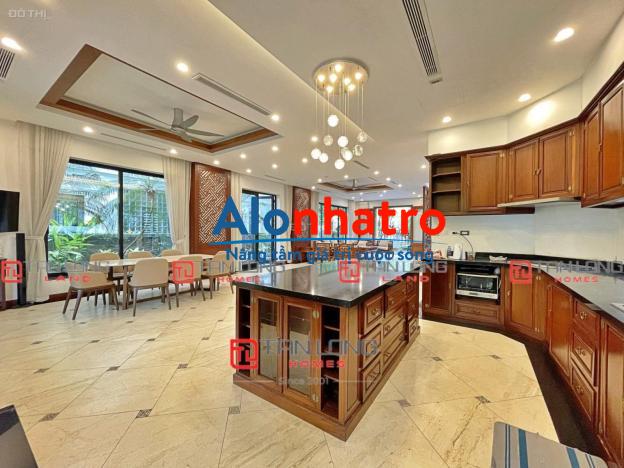 Cho thuê biệt thự Vinhomes Riverside DT 300m2 đồ đẹp vào ở ngay 7x triệu/th