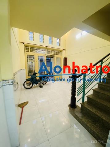 Nhà Ngộp Bank Cần Bán Gấp tại đường Sơn Hưng Phường 12 Tân Bình.