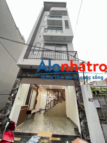Bán nhà Long Biên phố Tư Đình ngay gần Aeon Mall 50m2, 4 tầng nhà mới, cách 5m ra đường ô tô 4,8 tỷ