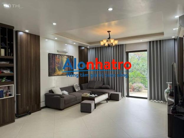 Bán nhà Tổng Cục 5 Tân Triều, dt: 100m2, giá: 18.4 tỷ, mt: 5.2m, 5 tầng, có vỉa hè, 3 ô tô tránh