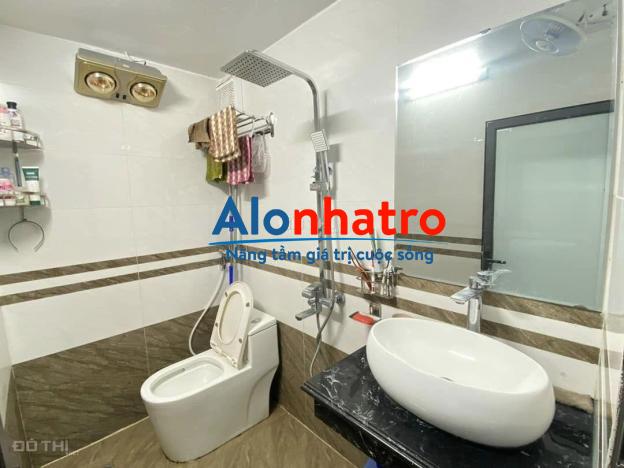 Bán nhanh nhà ngõ Đê Trần Khát Chân, giá 4.3 tỷ, 30m2x5T, ở luôn ẢNH THẬT