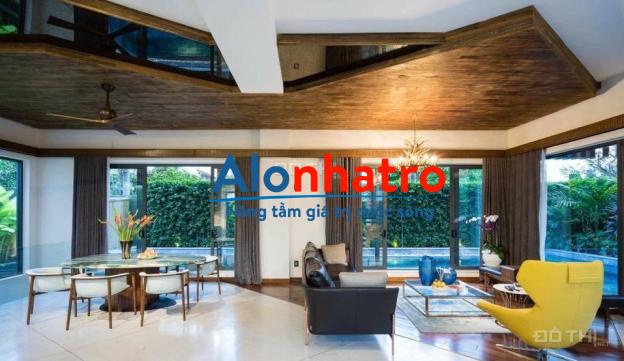 Cho thuê Biệt thự Chateau cao cấp 500m2, ngay phú mỹ hưng, Quận 7