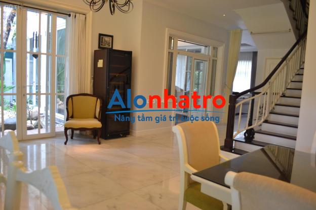 Cho thuê Biệt thự Chateau cao cấp 500m2, ngay phú mỹ hưng, Quận 7