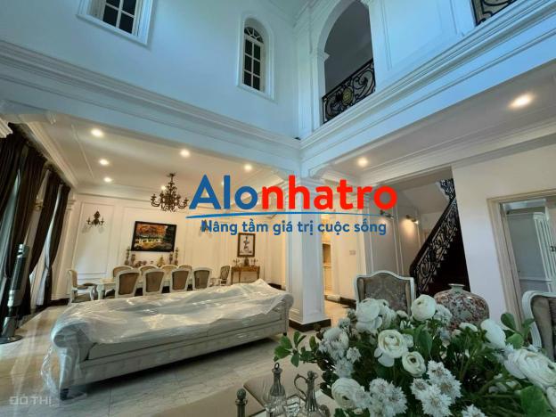 Cho thuê gấp biệt thự Mỹ Quang Phú Mỹ Hưng 5pn nhà đẹp, full nội thất