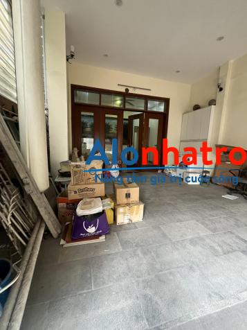 Cho thuê nhà riêng Vũ Trọng Phụng, 80 m2 x 3 tầng, 1 tum , phù hợp vp, kd online