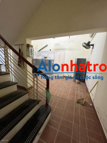 Cho thuê nhà riêng Vũ Trọng Phụng, 80 m2 x 3 tầng, 1 tum , phù hợp vp, kd online