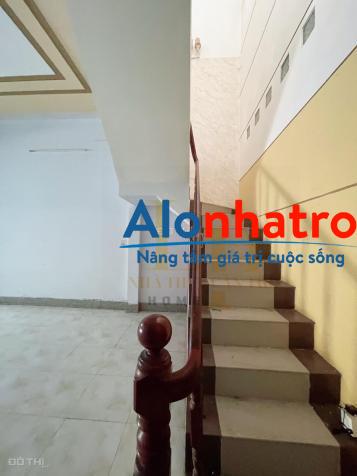 Cho thuê nhà trệt lầu mặt tiền đường cách mạng tháng 8, ninh kiều, cần thơ, nhà gần hãng xe toyota