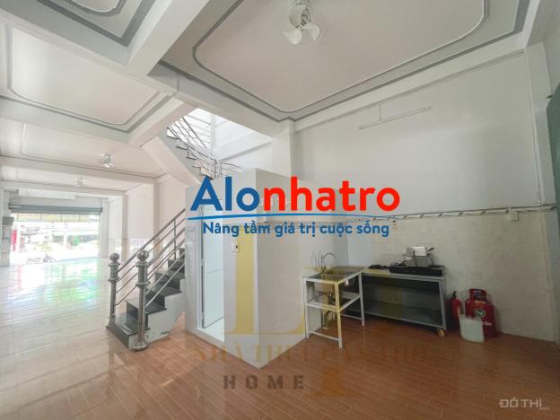 Cho thuê nhà trệt lững 2 lầu góc 2 mặt tiền đường 3/2, ninh kiều, cần thơ, nhà gần đại học cần thơ