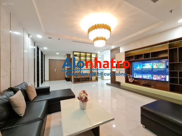 HẸN HÒ Ở CĂN HỘ CHUNG CƯ CAO CẤP VINHOMES CENTRAL PARK - VINHOMES LANDMARK L81 ?