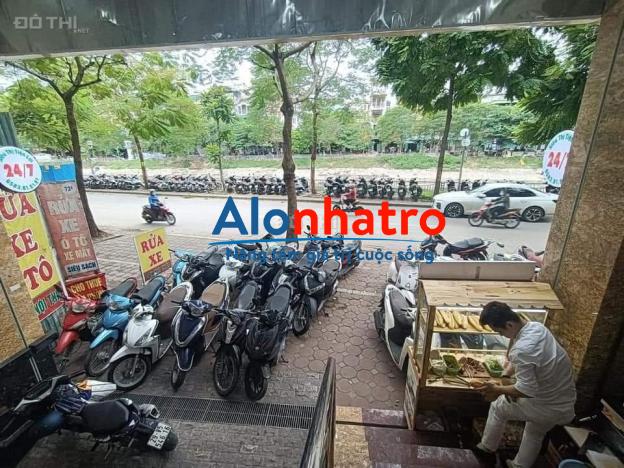 Mặt phố Vũ Tông Phan, Thanh Xuân, Dt: 246m2, giá: 128 tỷ, 10 tầng, mt: 11m, thoáng 2 mặt