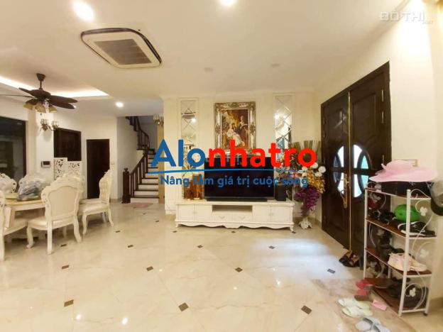 Siêu đẹp, Bán 592 Trường Chinh, Đống Đa: 115m2, Mặt tiền 6.8m, 3 tầng.Ngõ oto thông, Kinh doanh VIP