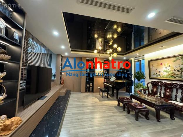 Siêu Phẩm, Bán Mặt Phố Võ Thị Sáu, Thanh Nhàn,: 146m2, Mặt tiền 8.4m, 3 tầng. Vị trí View Công Viên