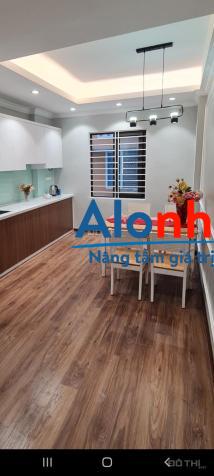 Tôi cần bán nhà ngõ Tứ Liên, giá 12.8 tỷ, 45m2x6T, thang máy, ô tô vào