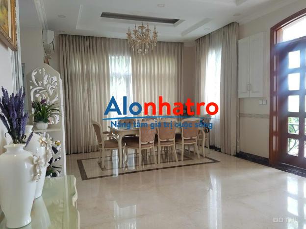 Cho thuê biệt thự đơn lập Mỹ Văn, 5PN, Phú Mỹ Hưng, Quận 7