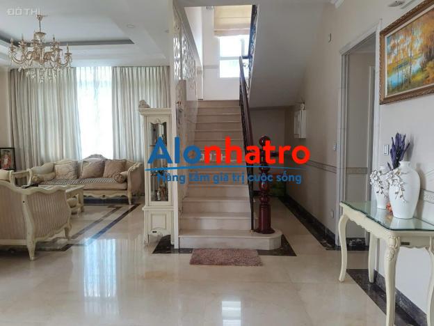 Cho thuê biệt thự đơn lập Mỹ Văn, 5PN, Phú Mỹ Hưng, Quận 7