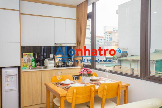 Cho thuê căn hộ dịch vụ 2 PN 90m2 chính chủ tại 81 Linh Lang có ban công tầng cao, gym