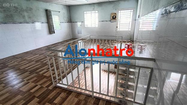 001. Chủ gửi: Cho thuê nhà 4,5triệu mặt tiền hẻm gần sân bóng An Bình