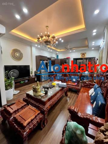 Bán nhà Dương Nội, 3 bước chân ra chợ, DT 40m 3 tầng, từ tầng 2 dua 45m 5PN, 4 tỷ. LH 0888111331