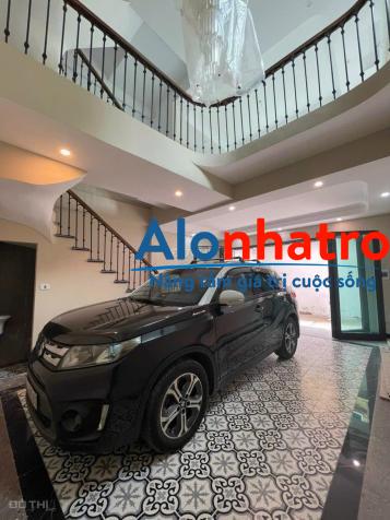Bán nhà Thạch Bàn đường Cổ Linh 45m2 5 tầng ngõ thông ô tô để gara giá 5,6 tỷ