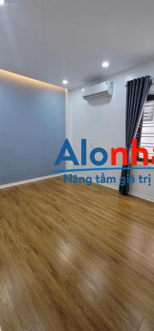 Cho thuê nhà đẹp 4 Tầng trong ngõ Trại Lẻ, vừa ở vừa kinh doanh được.