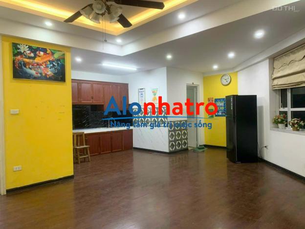 Cho thuê căn hộ 2 phòng ngủ nội thất cơ bản tại tòa 30T Nam Trung Yên giá chỉ 10 triệu/tháng