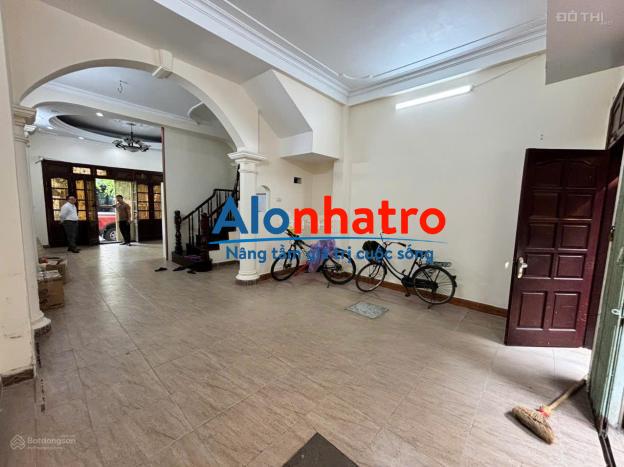 Cho thuê liền kề 65 m2 x 4 tầng, 2 mặt tiền tại Lương Thế Vinh- Tố Hữu