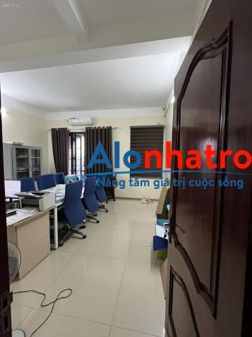 Cho thuê liền kề Nguyễn Xiển, 86m2 x 5 tầng, nhà đẹp, đồ cơ bản