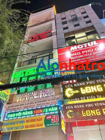 Cho thuê nhà nguyên căn 1 trệt 4 lầu mặt tiền đường 30/4, ninh kiều, cần thơ, nhà bệnh viện 121