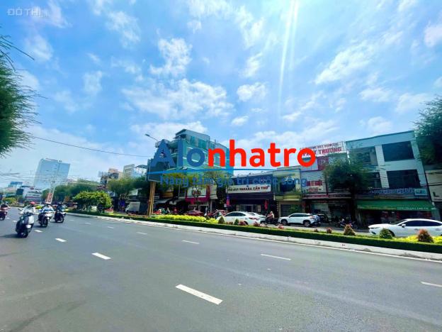 Cho thuê nhà nguyên căn 1 trệt 4 lầu mặt tiền đường 30/4, ninh kiều, cần thơ, nhà bệnh viện 121