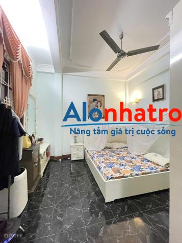 Bán Nhà Ngõ 72 Nguyễn Trãi Thanh Xuân 50m2 x 5T, Chỉ 6.3 Tỷ, Cạnh Royal City.