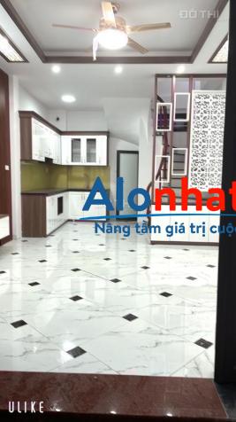 Bán nhà Tổ 24 Thượng Thanh 30m x 5T, Mới Tinh, oto 7c đỗ cửa giá chỉ hơn 4 tỷ có TL. LH: 0936123469
