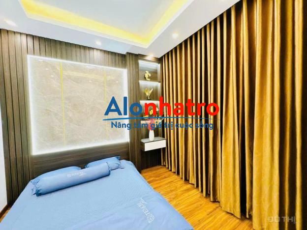 CẦN BÁN NHÀ MẶT PHỐ CHÙA BỘC, 5 TẦNG, VỊ TRÍ ĐẮC ĐỊA, KINH DOANH SẦM UẤT, 50 M2, 28 TỶ 5