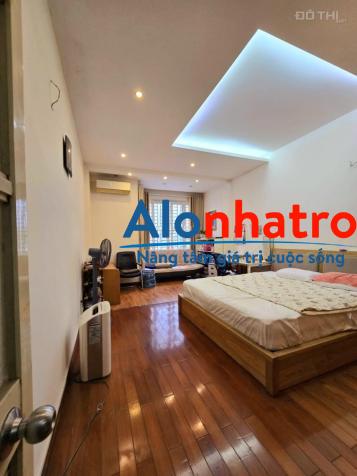 Chính chủ tôi cần bán gấp nhà Lương Định Của dt 55m² 3 tầng 3 ngủ đủ công năng tặng nội thất