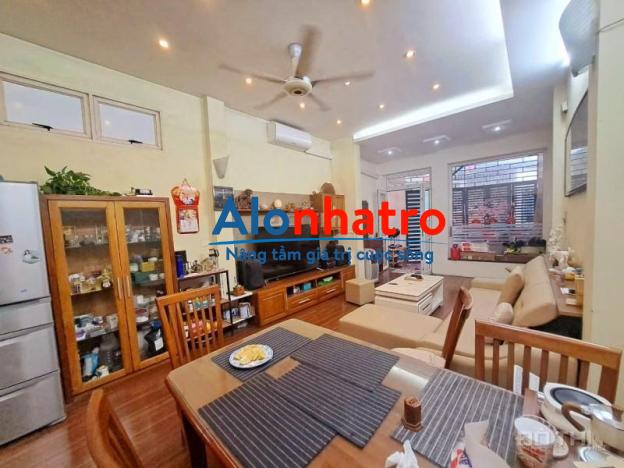 Chính chủ tôi cần bán gấp nhà Lương Định Của dt 55m² 3 tầng 3 ngủ đủ công năng tặng nội thất