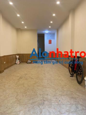 Chính chủ tôi cần bán gấp tòa nhà văn phòng 6 tầng thông san thang máy, Mặt phố Dương Khuê
