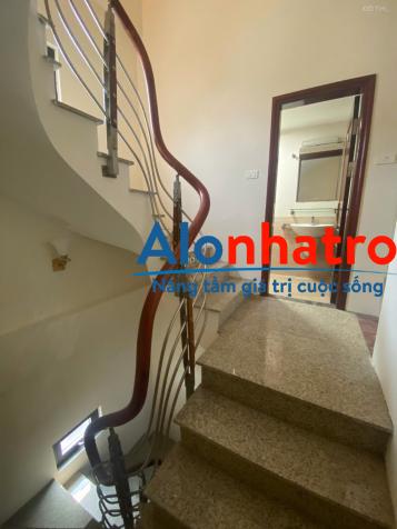 Chính chủ tôi cần bán gấp tòa nhà văn phòng 6 tầng thông san thang máy, Mặt phố Dương Khuê
