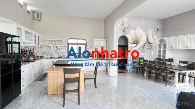Cho thuê biệt thự đầy đủ nội thất siêu đẹp góc 2 mặt tiền khu dân cư long thịnh, cái răng, cần thơ